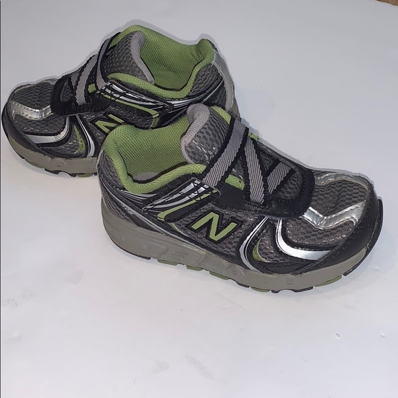 new balance no tie shoes